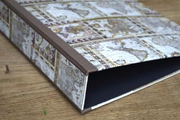 Solid folder linen edges world map Papeterie Schreibweise